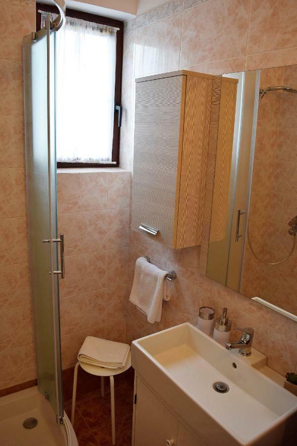 Apartments Jenny Нови Винодолски Екстериор снимка